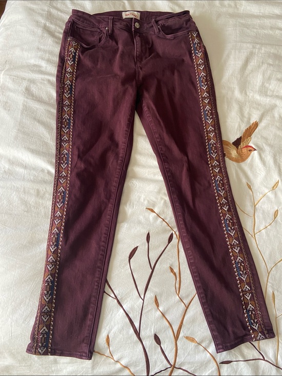 DRIFTWOOD Denim - Driftwood Tribal Embroidered Side-Stripe Wine Skinny Jeans 30 Stretchy GUC